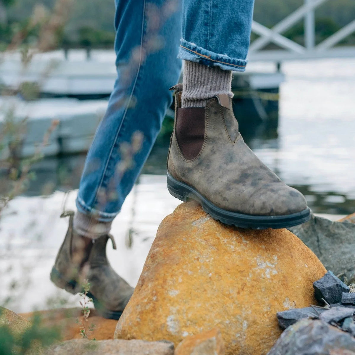 Men's Slip-On Leather Chelsea Boots with a Rugged Sole, photo 5