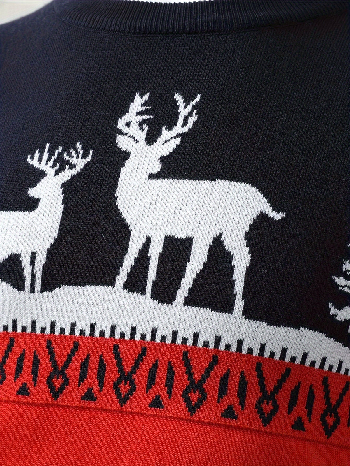 Men's Christmas Sweater, Festive Holiday Knit Pullover