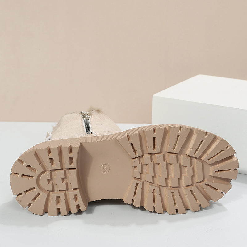 Women's insulated winter boots in beige