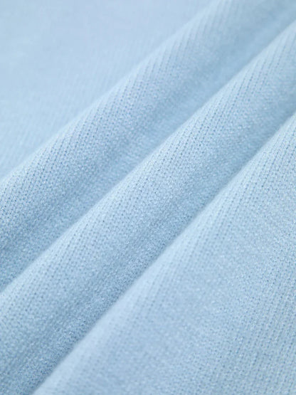 Women's comfortable sweater in white