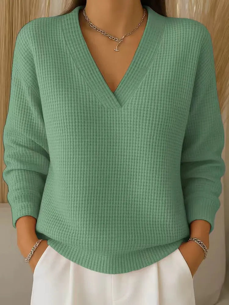 Women's relaxed waffle knit sweater in green
