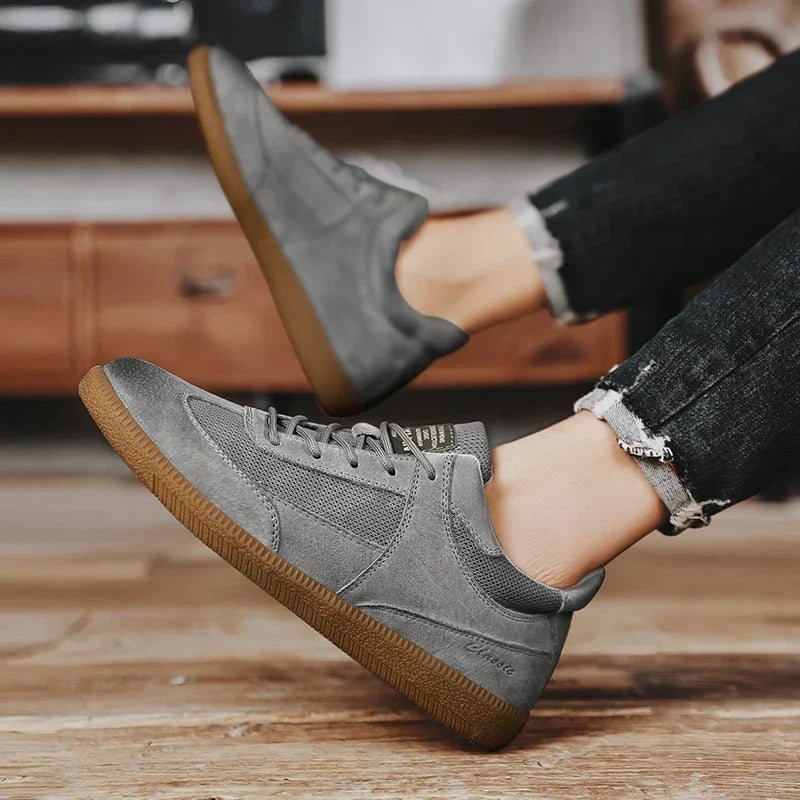 Men's genuine leather casual sneakers