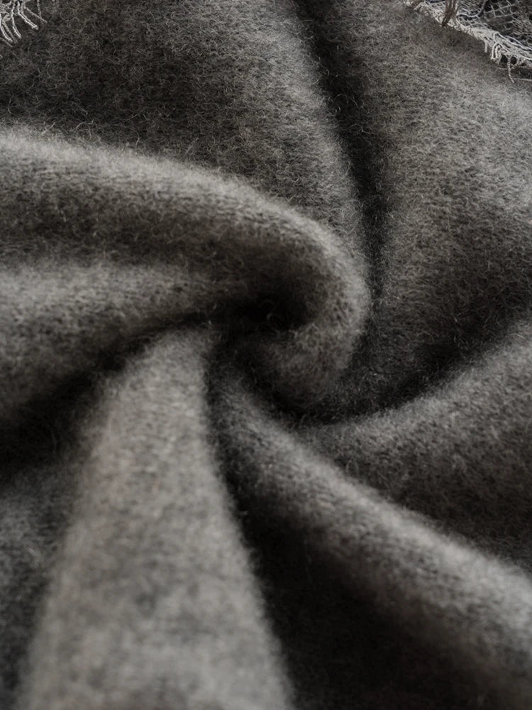 Women's cashmere cardigan with lace details
