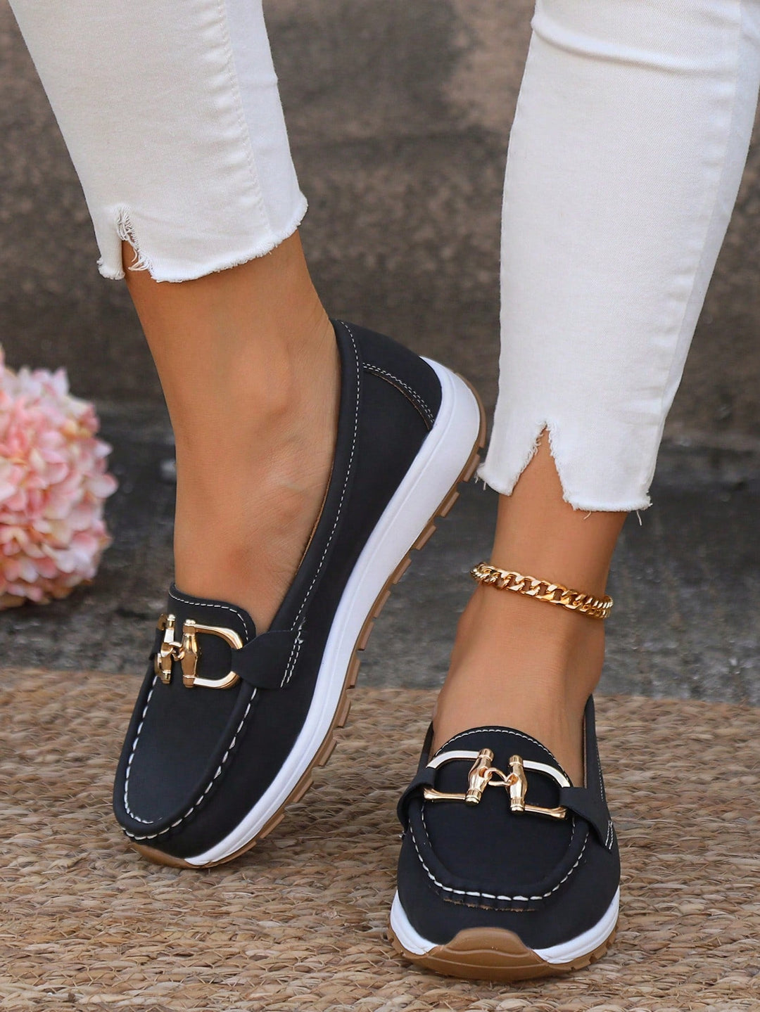 Classic Loafers for Women – Elegant Buckle Detail & Comfortable Fit 0