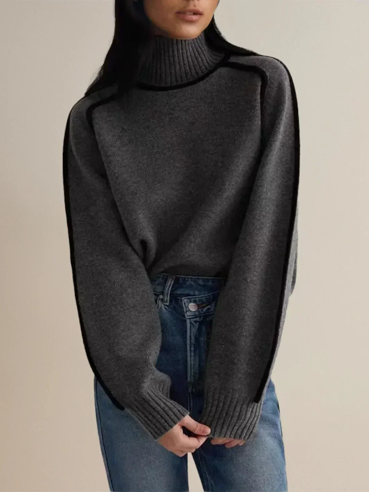 Women's turtleneck sweater with contrast piping