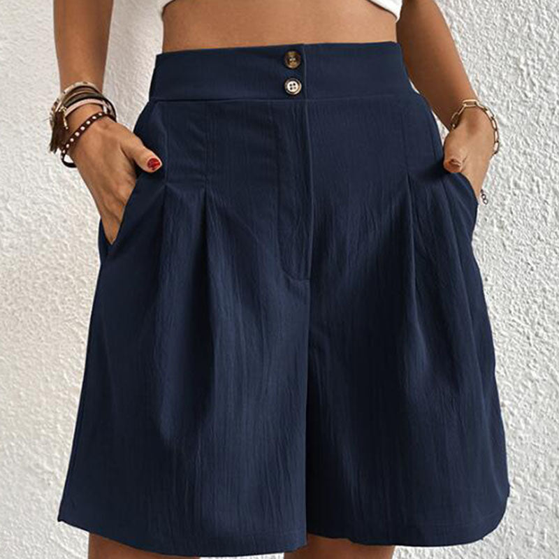 Effortless Women's Shorts With Stylish Pockets 3