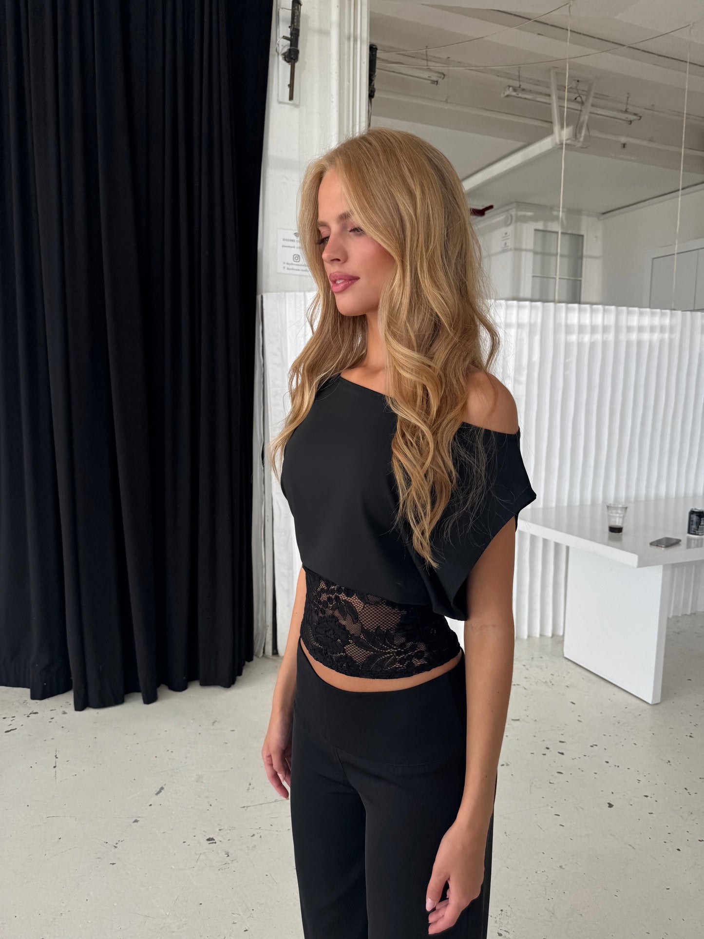 Elegant White Lace Top For Women, Slim Fit 2