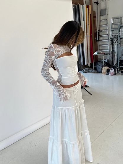 Elegant Women's Blouse With Lace Detail 2
