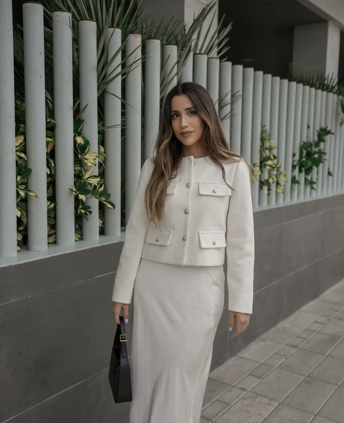 Structured Cropped Vintage Jacket with Button Front
