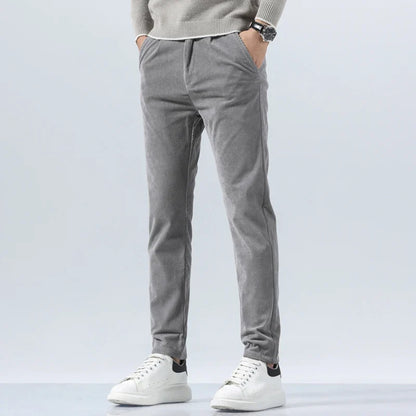 Men's corduroy pants with straight fit