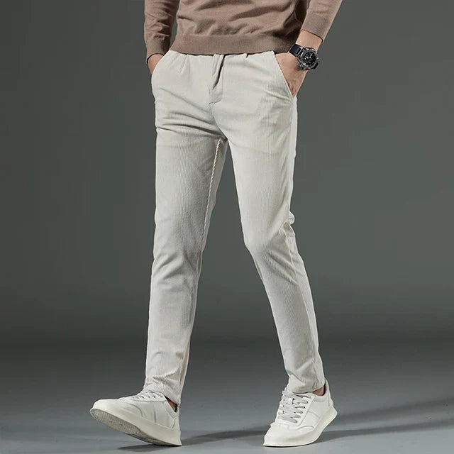 Men's corduroy pants with straight fit