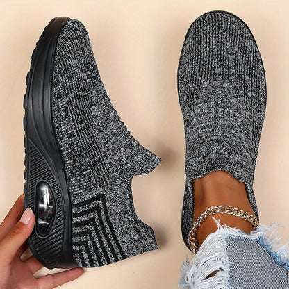 Women's gray wide toe box mesh walking shoes