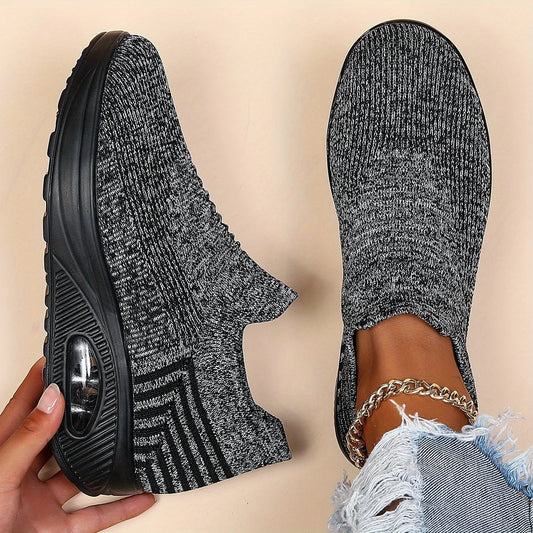Women's gray wide toe box mesh walking shoes
