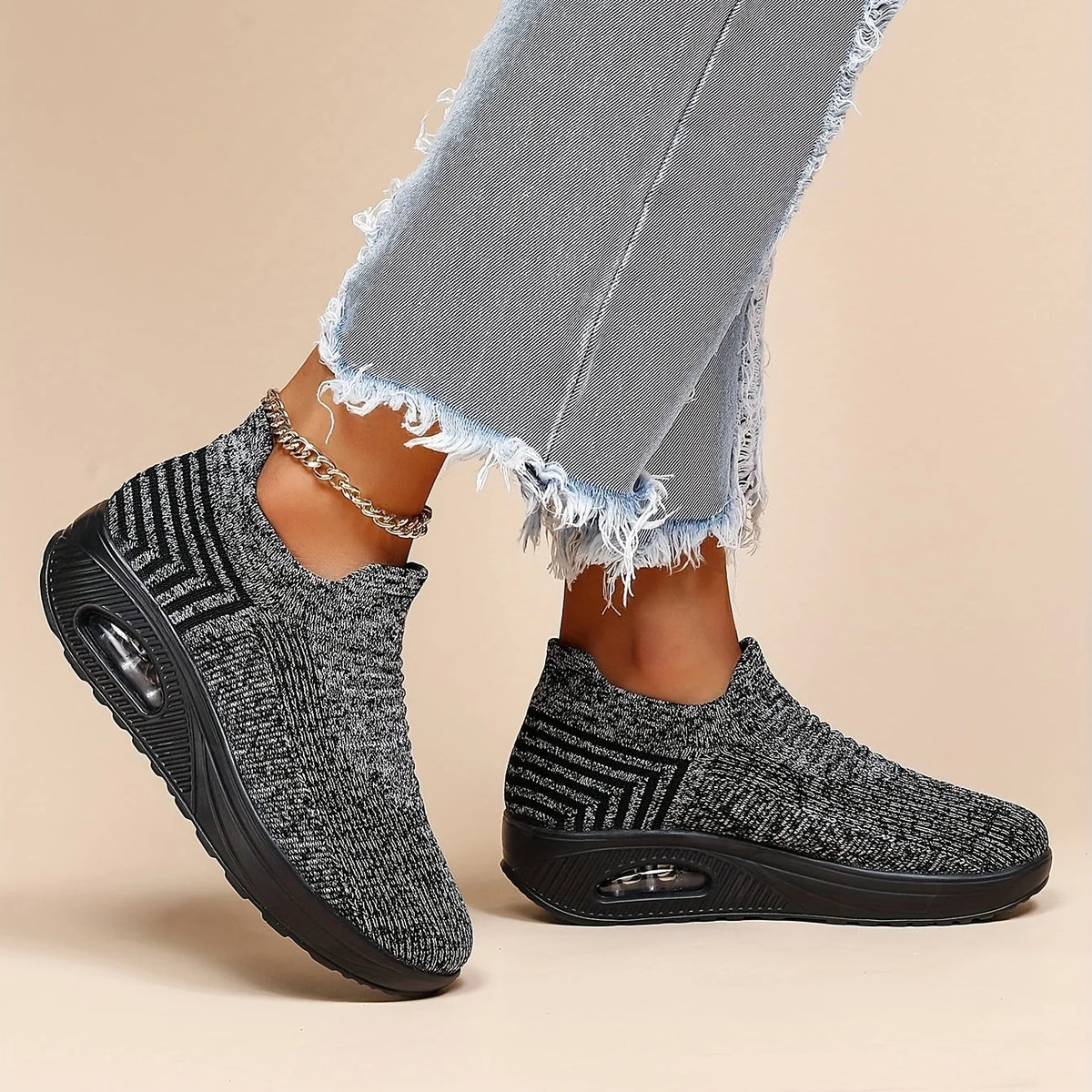 Women's wide toe box mesh walking shoes