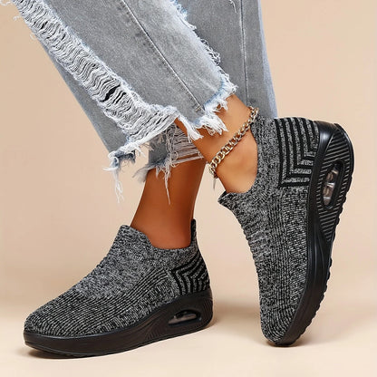 Women's wide toe box mesh walking shoes