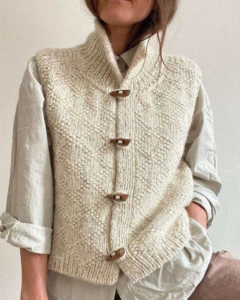 Women's beige chunky knit sleeveless cardigan