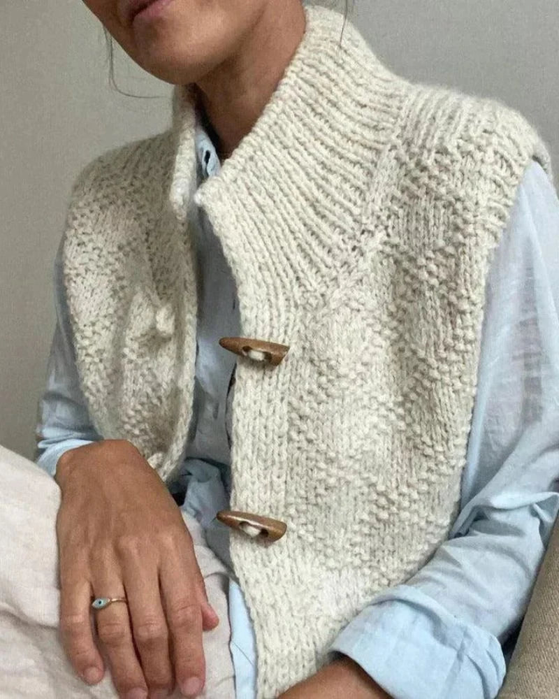 Women's beige chunky knit sleeveless cardigan