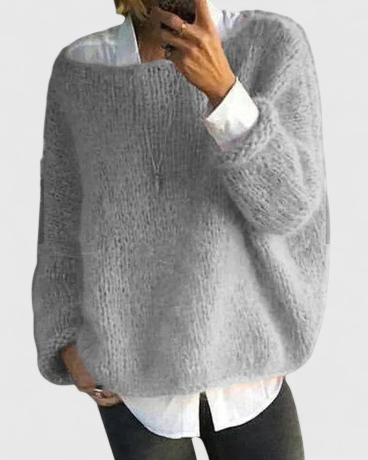 Women's crew neck pullover sweater in gray