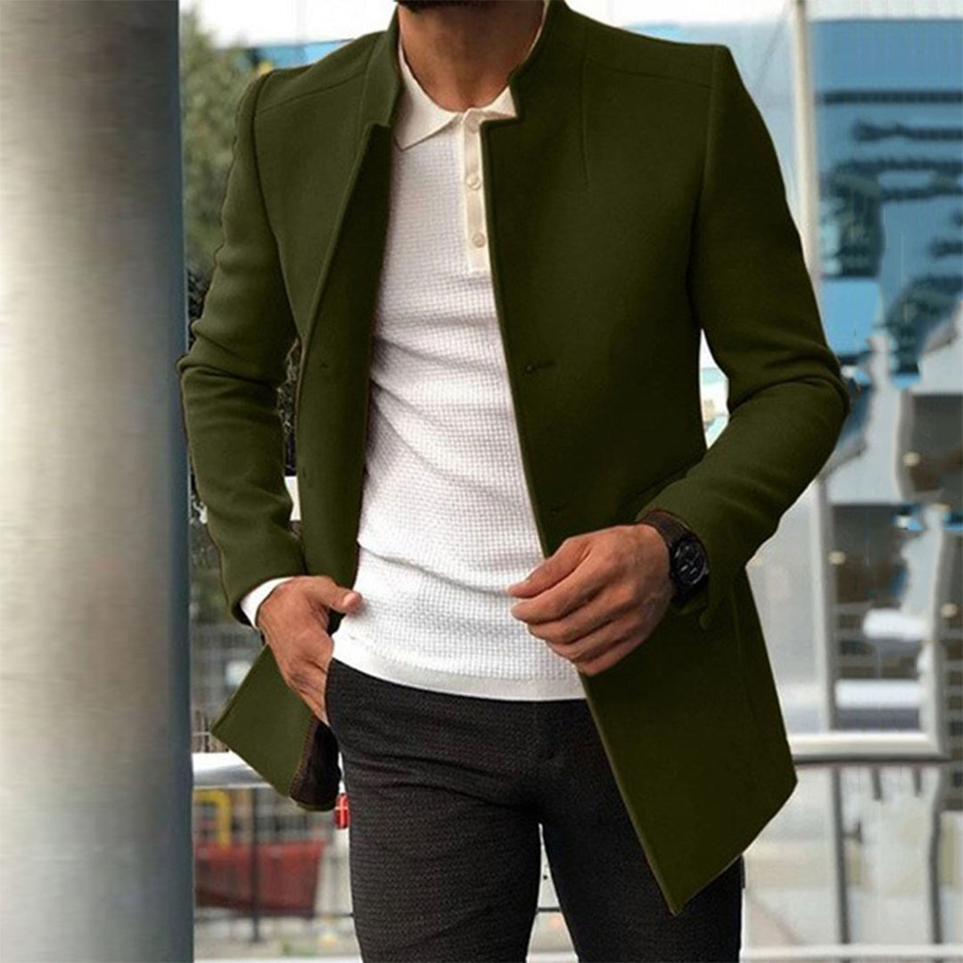 Men's lightweight windbreaker jacket in army green