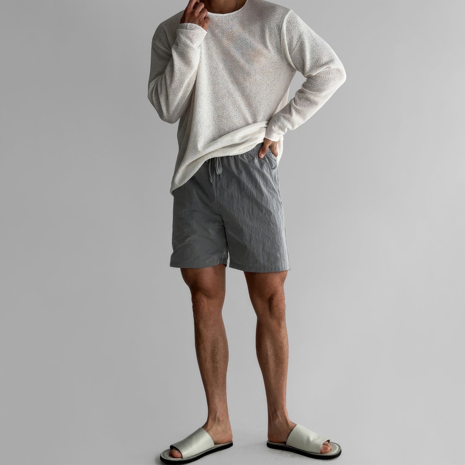 Men's gray relaxed fit breathable knit shirt with long sleeves