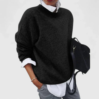 Women's v-neck pullover sweater in black