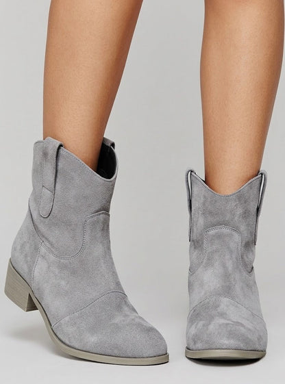 Women's ranch boots in gray