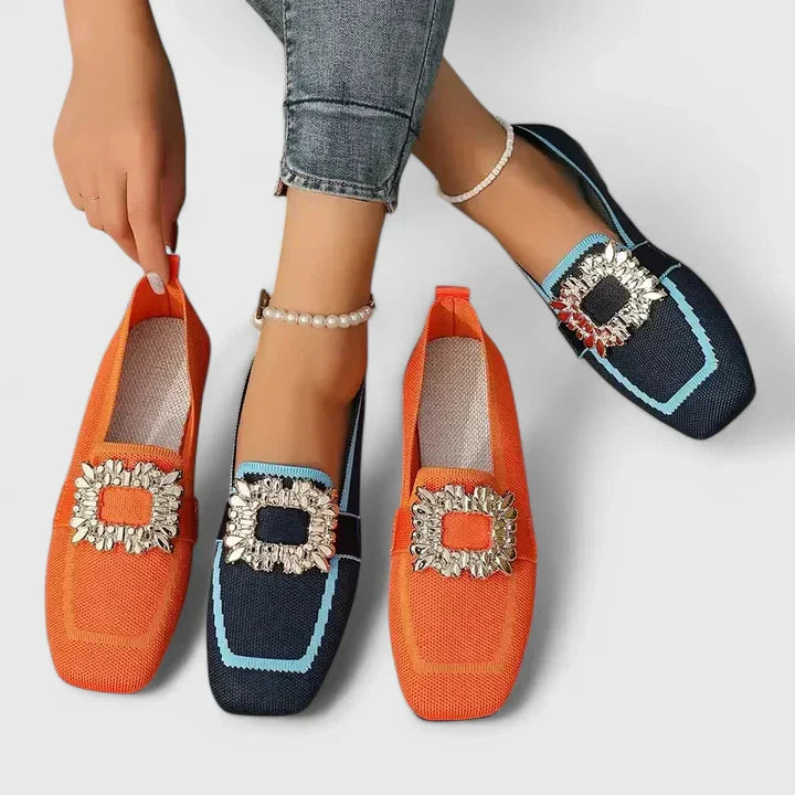 Maya | Black Loafers Cushioned Supportive Design 2