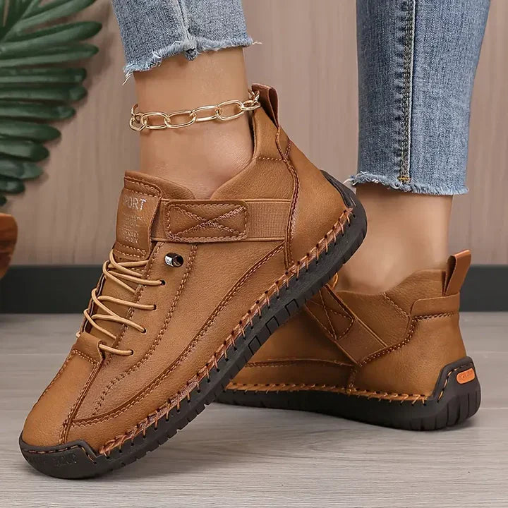 Maya | Sneakers Wide Fit With Elastic Panels 9