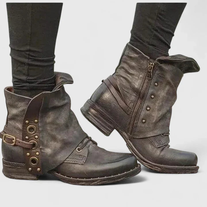 Women's cushioned comfort boots in brown