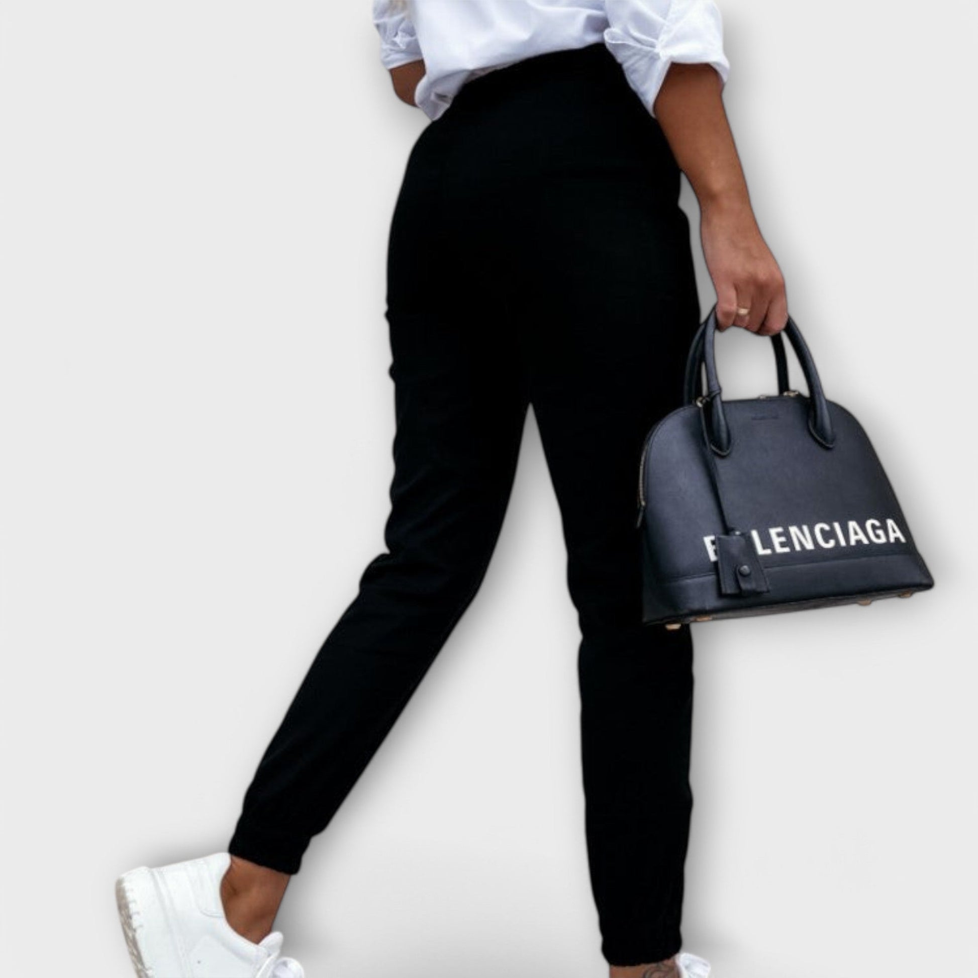 Women's stretch pants in black