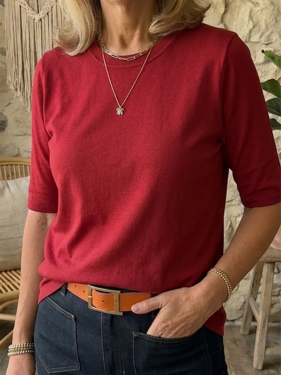 Half-sleeve cotton t-shirt in red