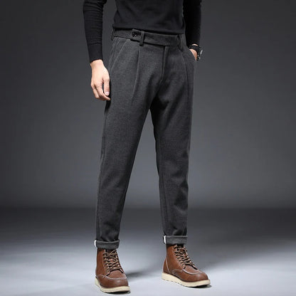 Men's gray casual pants with spacious pockets