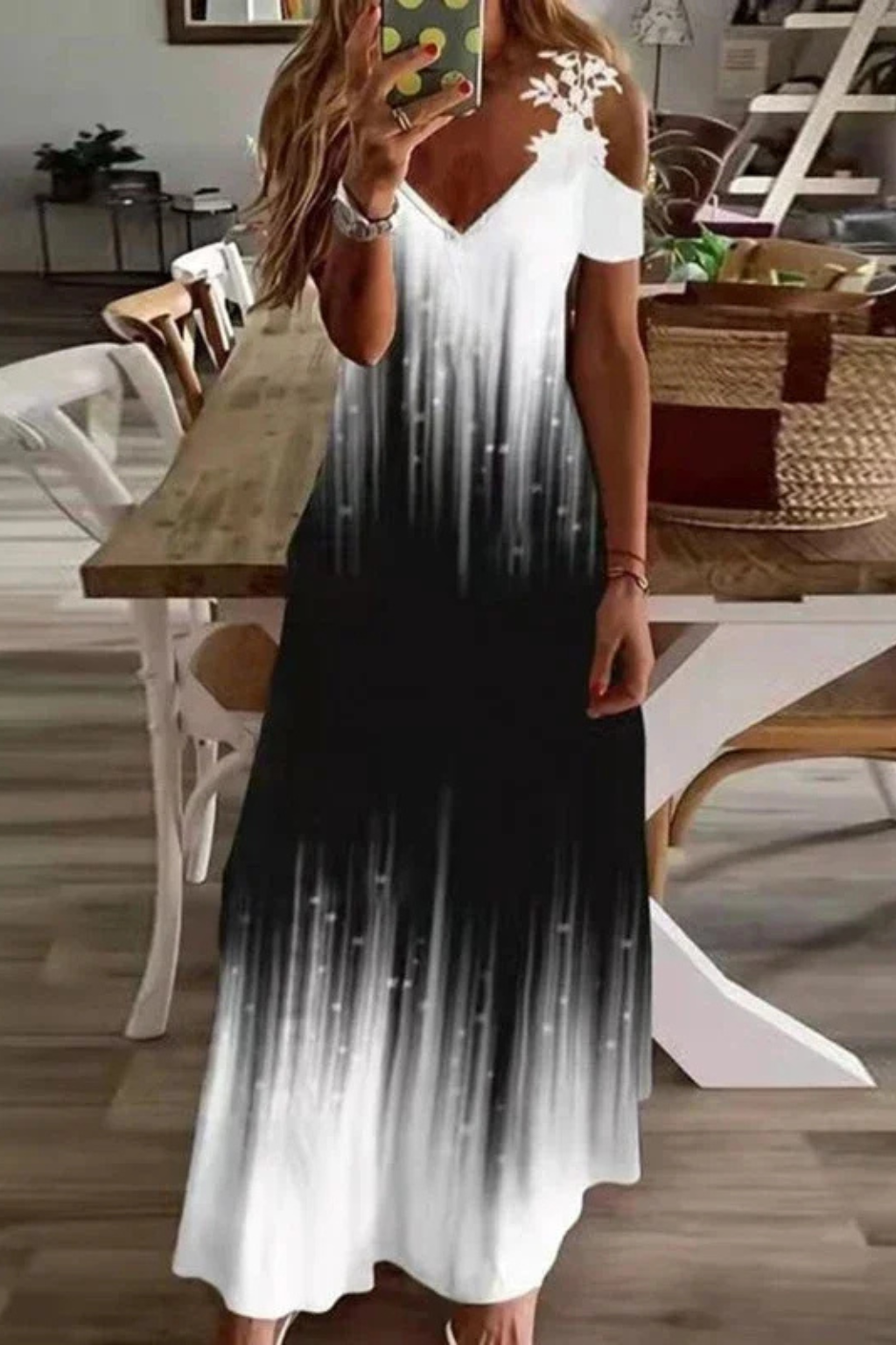 Women's white floral floral cold shoulder v-neck maxi summer dress
