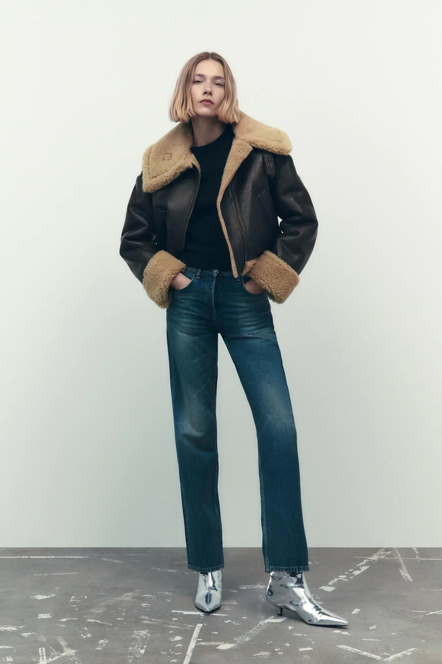 Oversized Shearling Jacket with Buckle-Detail Collar – view 5