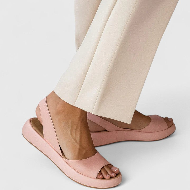 Sandals With Cushioned Insole And Lightweight Design 1