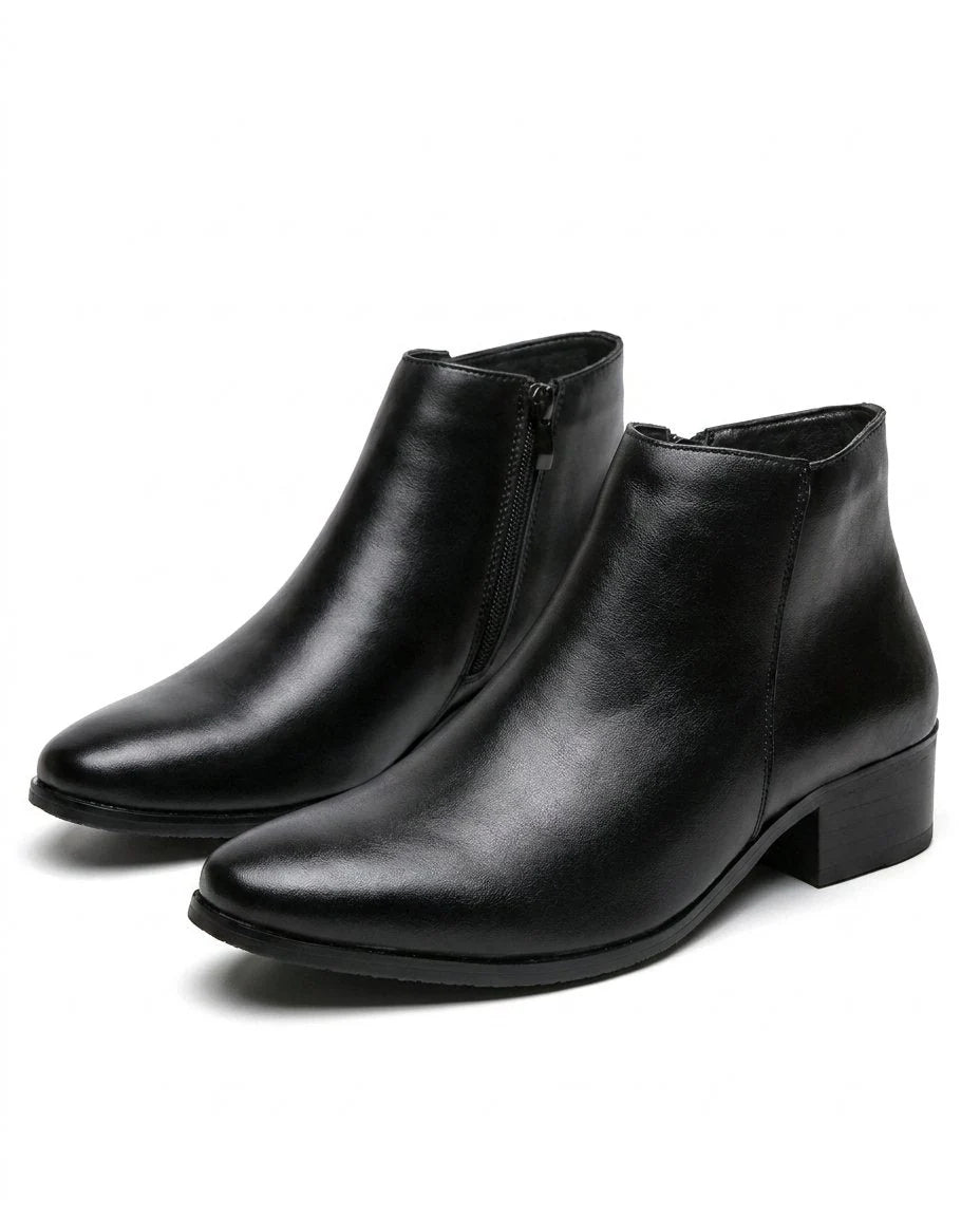 Oscar leather boots, sole detail