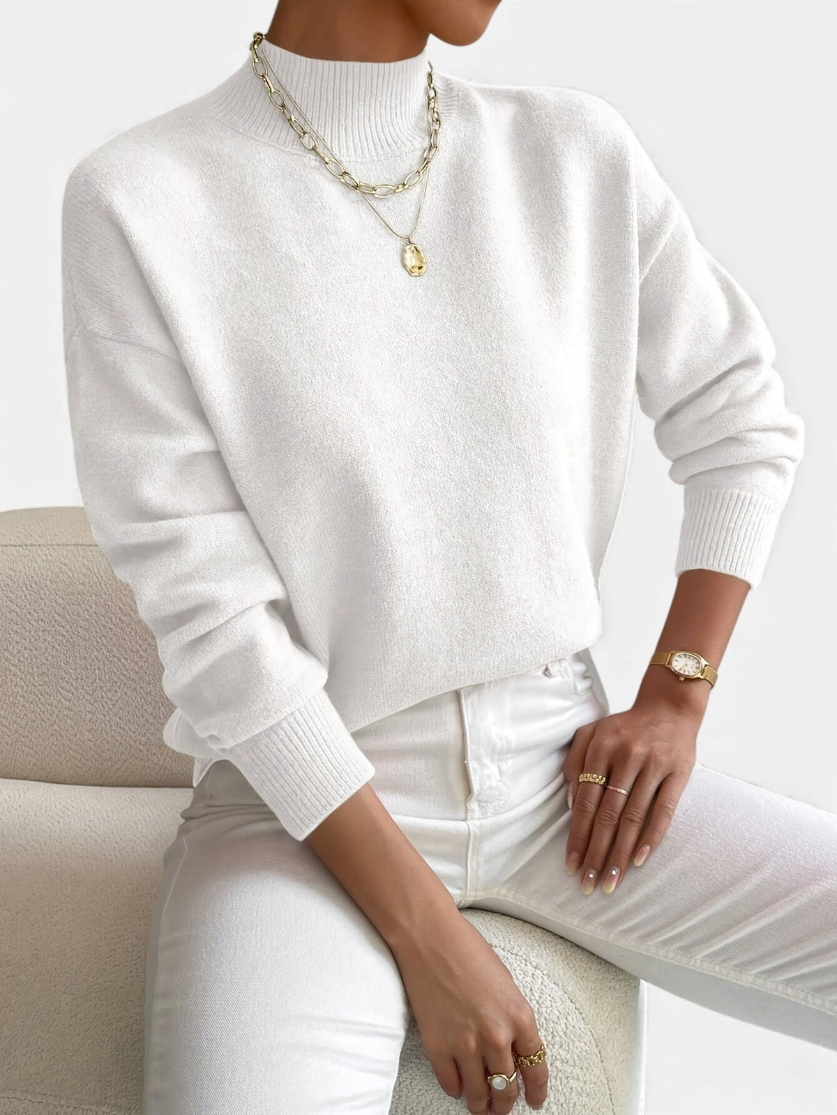 Women's classic knit sweater in white