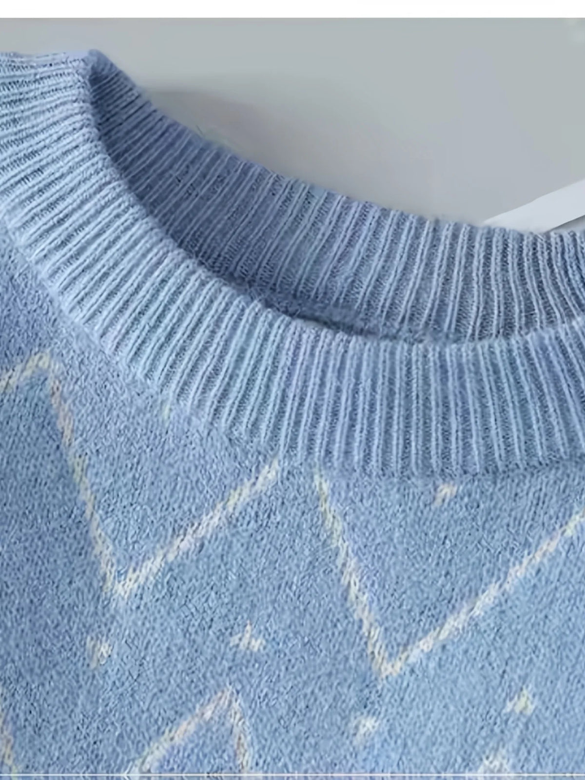 Men's Crew-Neck Sweater, Patterned Winter Knit Top