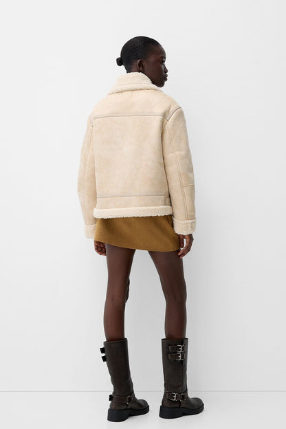 Classic Suede Shearling Jacket for Winter – view 3