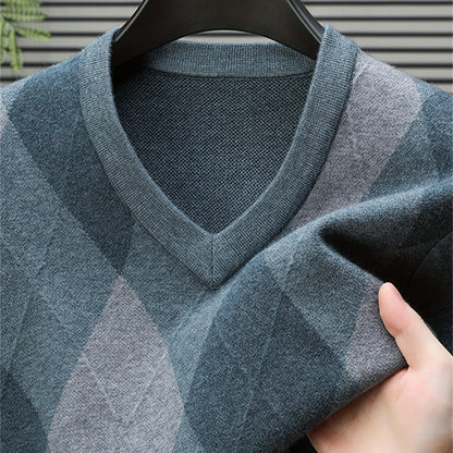 Men's Argyle V-Neck Sweater, Classic Winter Knitwear