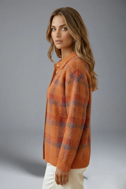 Women's plaid cardigan with pointed collar