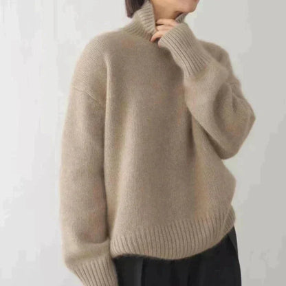 Women's cashmere turtleneck sweater with ribbed cuffs