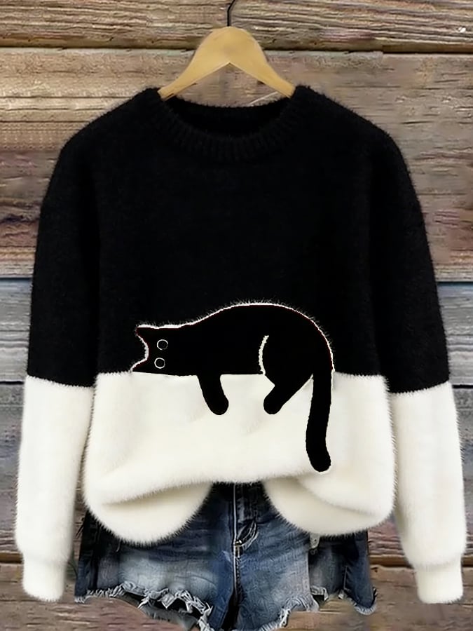 Women's cat print pullover sweater in black