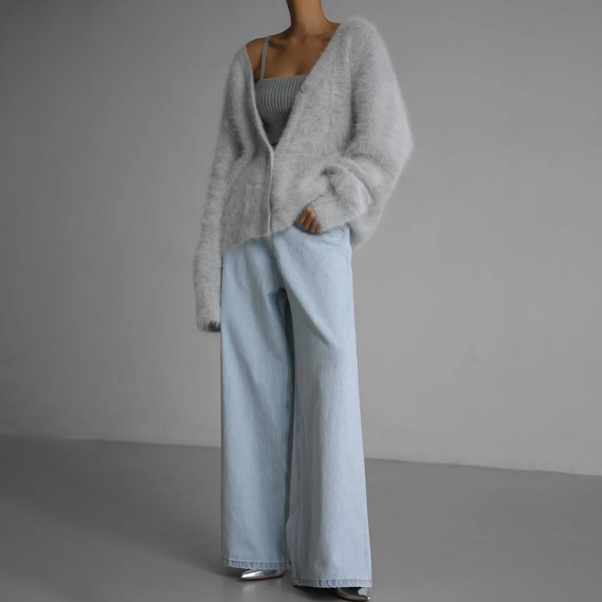 Women's fluffy oversized knit cardigan in gray